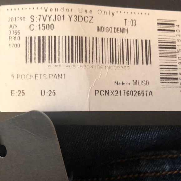 Armani Exchange women jeans size 25 R - Picture 6 of 6